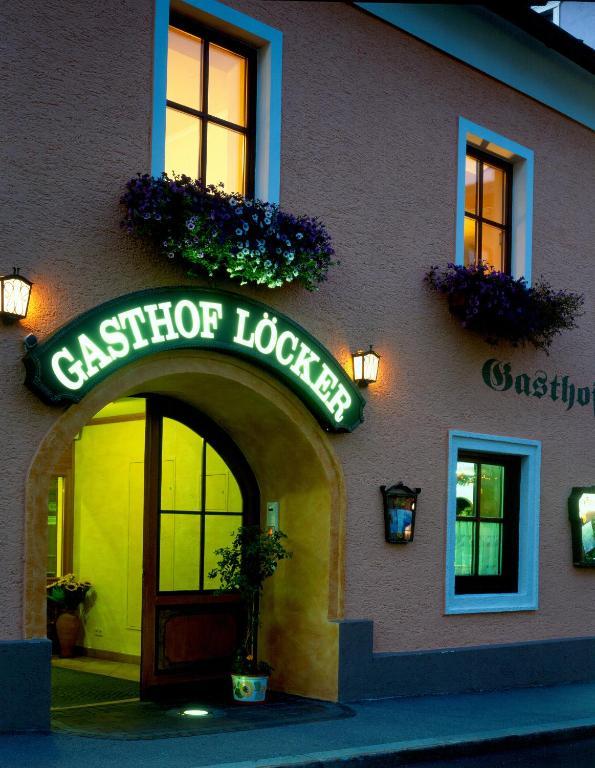 Gasthof - Restaurant Locker 호텔 라드스타드트 외부 사진